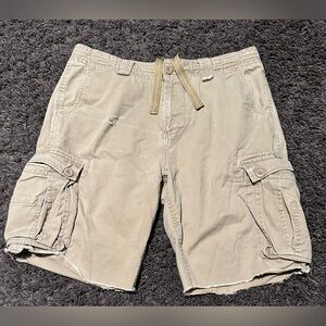 Get Lucky Men’s Size 36 Khaki Cargo Shorts EUC